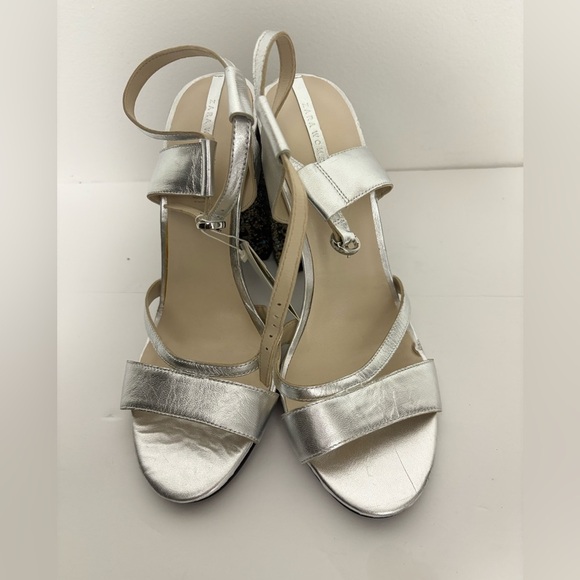 Elegant Silver Block Heel Sandals - Picture 5 of 6